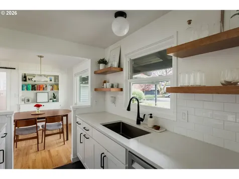 9720 SW Inglewood Place Portland OR 97225