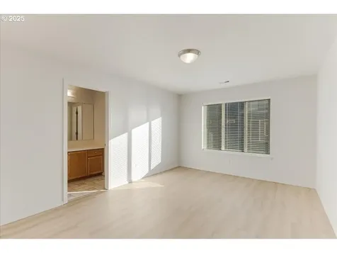 1268 SE Bacarra Street Hillsboro OR 97123
