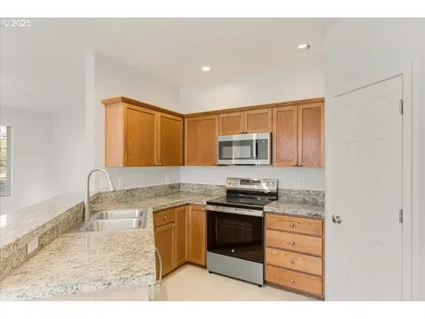 1268 SE Bacarra Street Hillsboro OR 97123