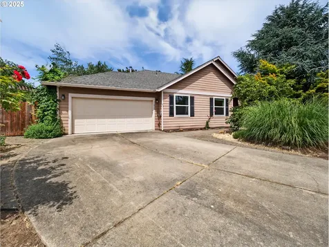 11823 Maxwell Court Oregon City OR 97045