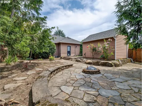 11823 Maxwell Court Oregon City OR 97045