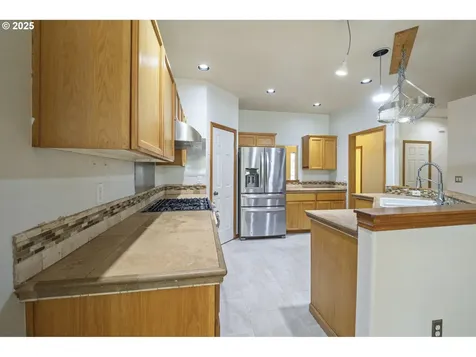 11823 Maxwell Court Oregon City OR 97045