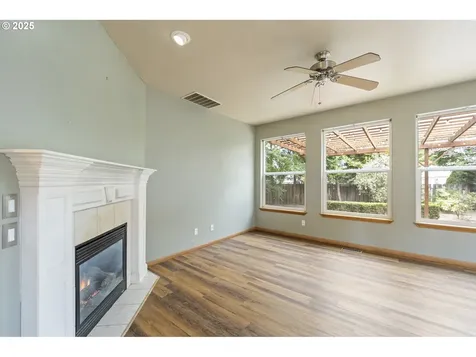 11823 Maxwell Court Oregon City OR 97045