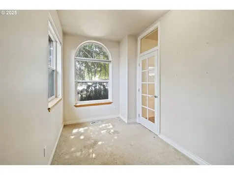 11823 Maxwell Court Oregon City OR 97045