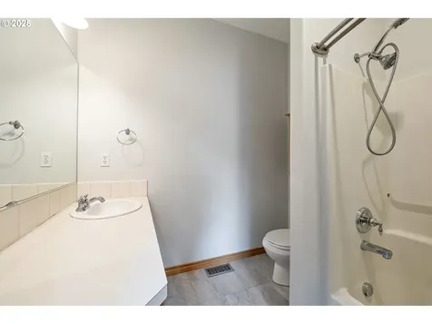 11823 Maxwell Court Oregon City OR 97045