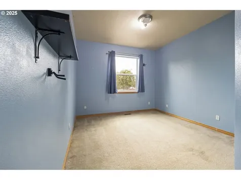 11823 Maxwell Court Oregon City OR 97045