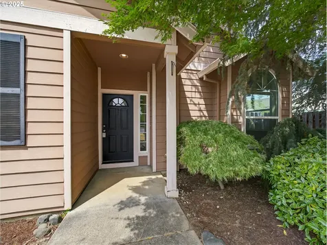 11823 Maxwell Court Oregon City OR 97045