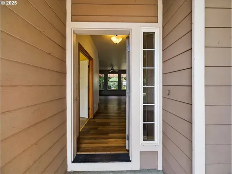11823 Maxwell Court Oregon City OR 97045