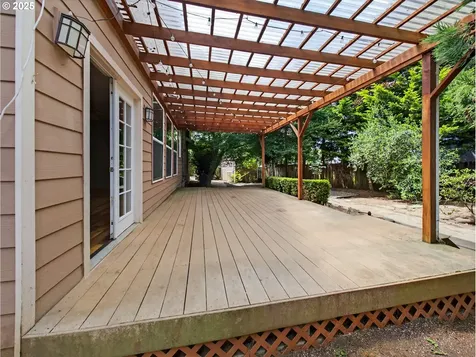 11823 Maxwell Court Oregon City OR 97045