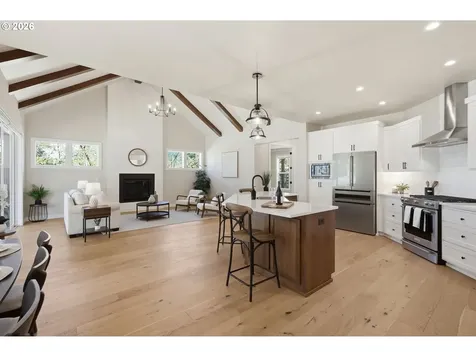 2153 Majestic Place Eugene OR 97403