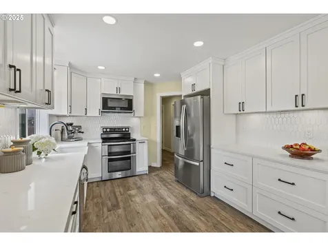 1783 Island Drive Longview WA 98632