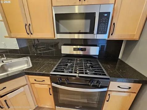 7867 NE Kian Lane Beaverton OR 97006