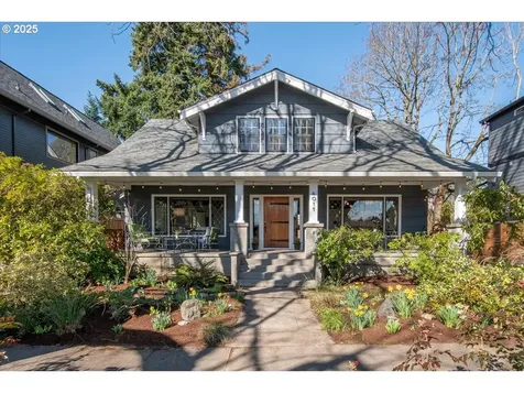 4011 SE Woodward Street Portland OR 97202