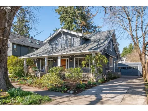 4011 SE Woodward Street Portland OR 97202