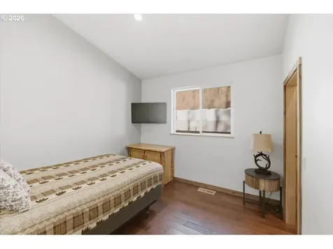 53 Olalla Road Toledo OR 97391