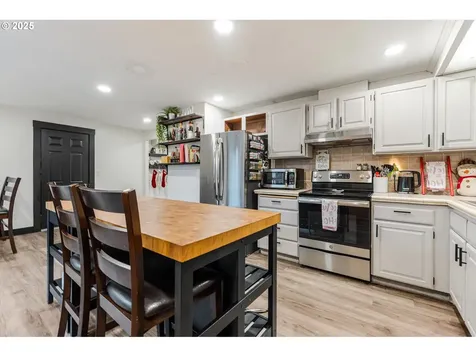 15408 NE 76th Street Vancouver WA 98682