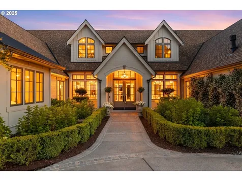 26817 SW Cade Lane West Linn OR 97068