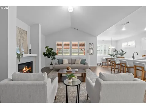 513 NE Fremont Drive Estacada OR 97023