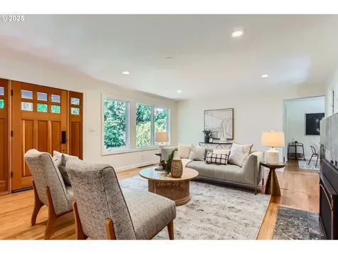11301 SW 55th Avenue Portland OR 97219