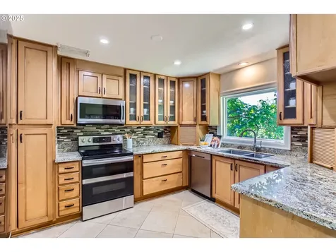 11301 SW 55th Avenue Portland OR 97219