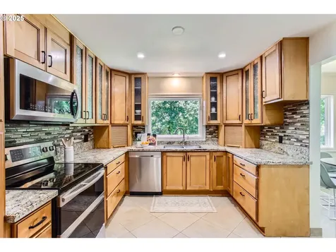 11301 SW 55th Avenue Portland OR 97219