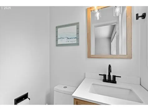 12245 SW Park Way Portland OR 97225