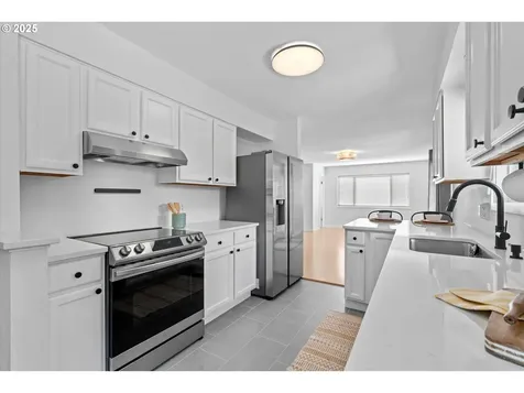 12245 SW Park Way Portland OR 97225