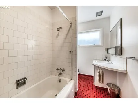 24203 NE Oregon Street Wood Village OR 97060