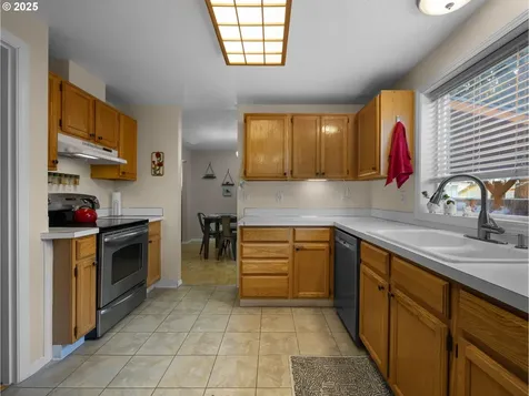 12536 SE Rhone Street Portland OR 97236