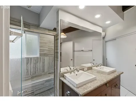 1010 Hemlock Avenue Coos Bay OR 97420