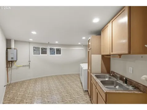 1010 Hemlock Avenue Coos Bay OR 97420