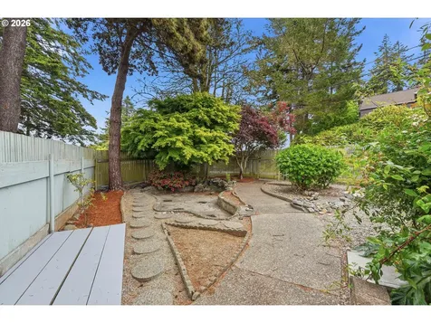 1010 Hemlock Avenue Coos Bay OR 97420
