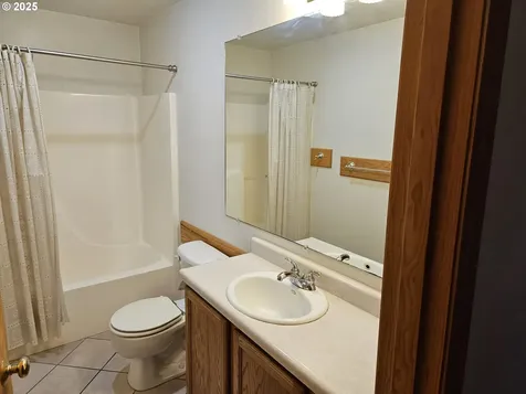 736 Edwards Avenue Coos Bay OR 97420