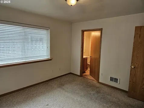 736 Edwards Avenue Coos Bay OR 97420