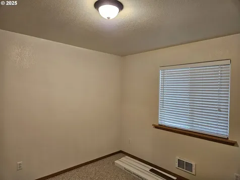 736 Edwards Avenue Coos Bay OR 97420