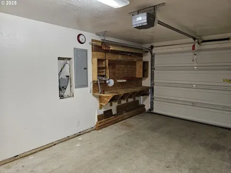 736 Edwards Avenue Coos Bay OR 97420