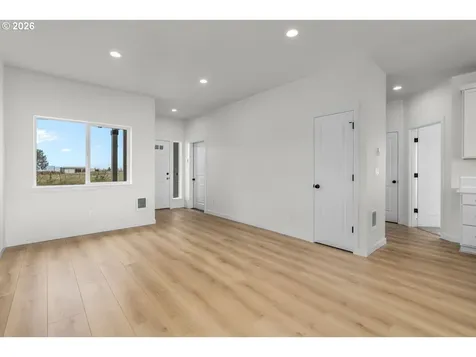 510 SW 6th Street Metolius OR 97741