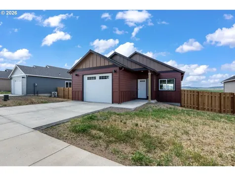 510 SW 6th Street Metolius OR 97741