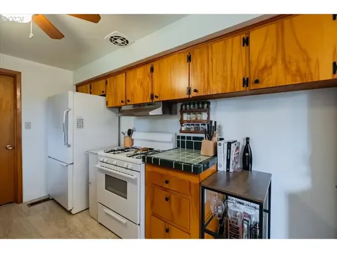 4472 Coloma Drive SE Salem OR 97302