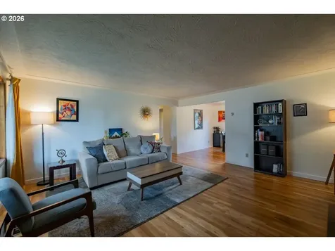 4472 Coloma Drive SE Salem OR 97302