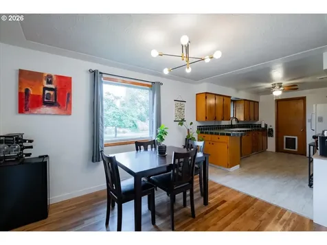 4472 Coloma Drive SE Salem OR 97302