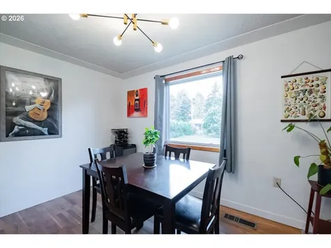 4472 Coloma Drive SE Salem OR 97302