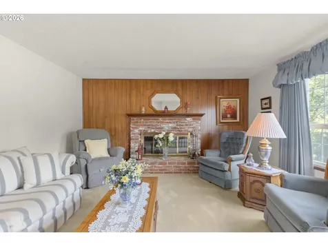 310 Hatton Avenue Eugene OR 97404