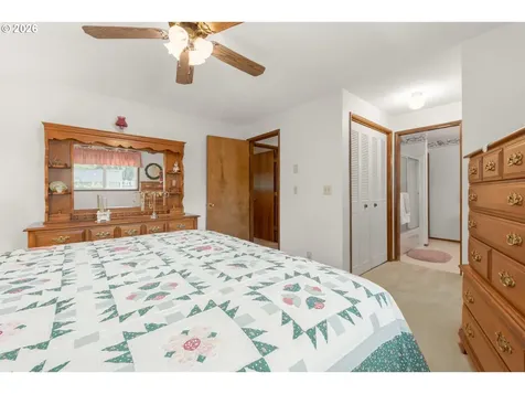 310 Hatton Avenue Eugene OR 97404