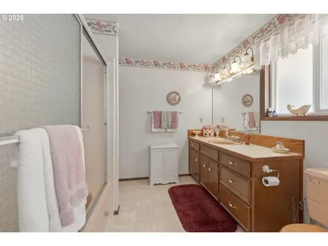 310 Hatton Avenue Eugene OR 97404