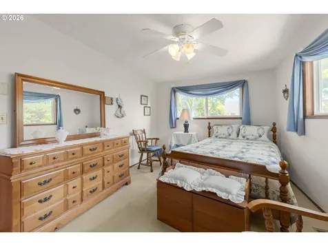 310 Hatton Avenue Eugene OR 97404