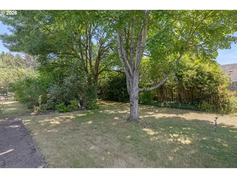 310 Hatton Avenue Eugene OR 97404