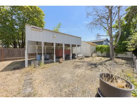 310 Hatton Avenue Eugene OR 97404