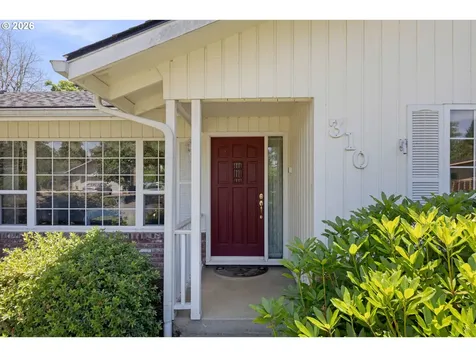 310 Hatton Avenue Eugene OR 97404