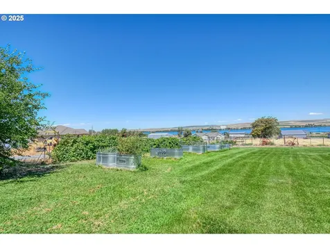 81765 Lee Estates Lane Umatilla OR 97882